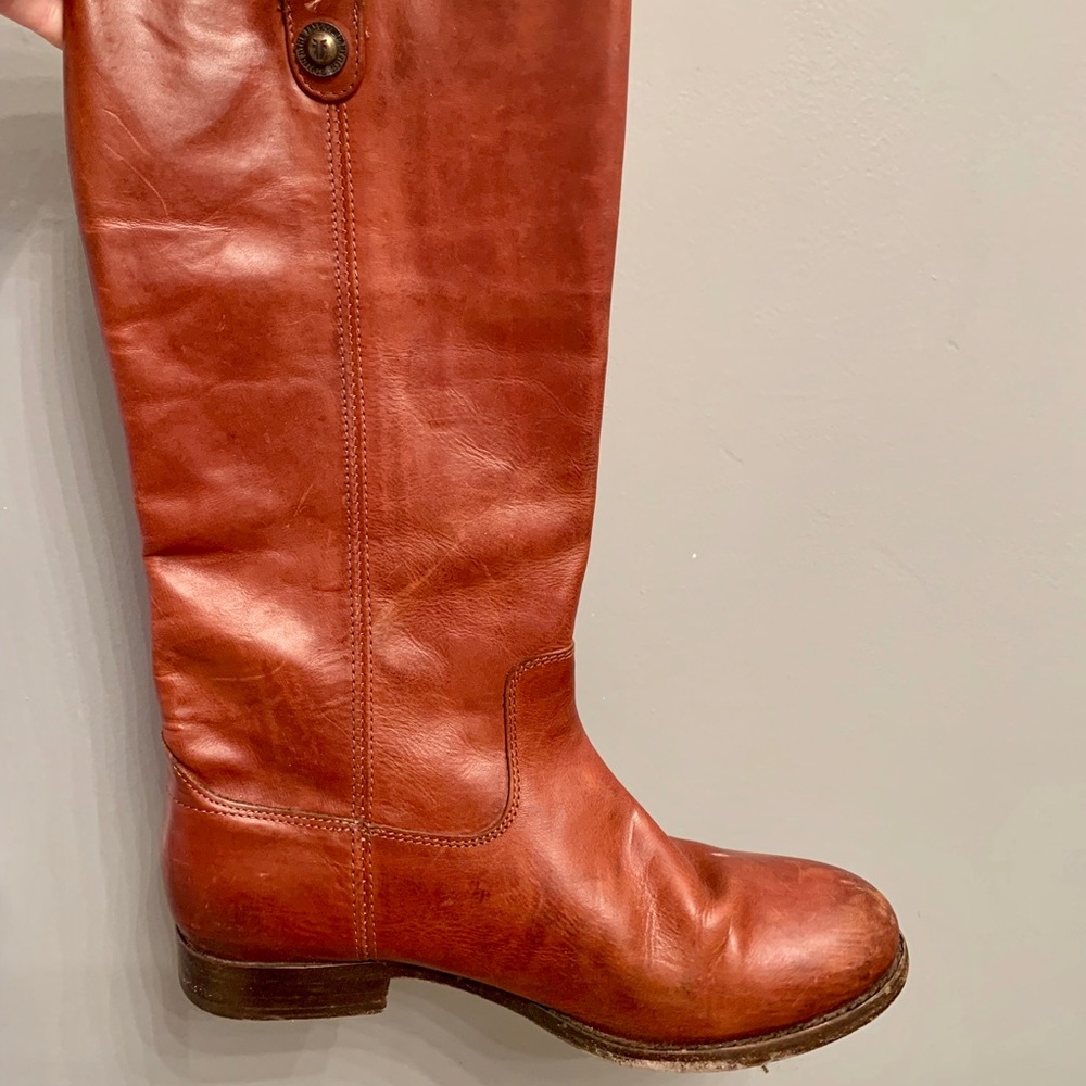 Barely worn size 9 Frye boots